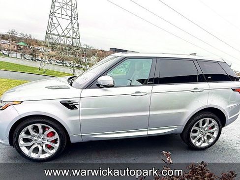 Used 2021 Land Rover Range Rover Sport HSE Dynamic image 4
