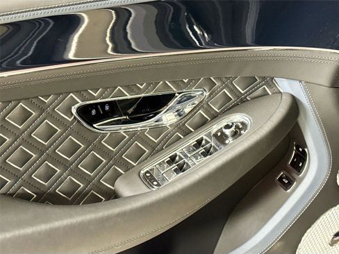 Used 2024 Bentley Continental GT Speed image 14