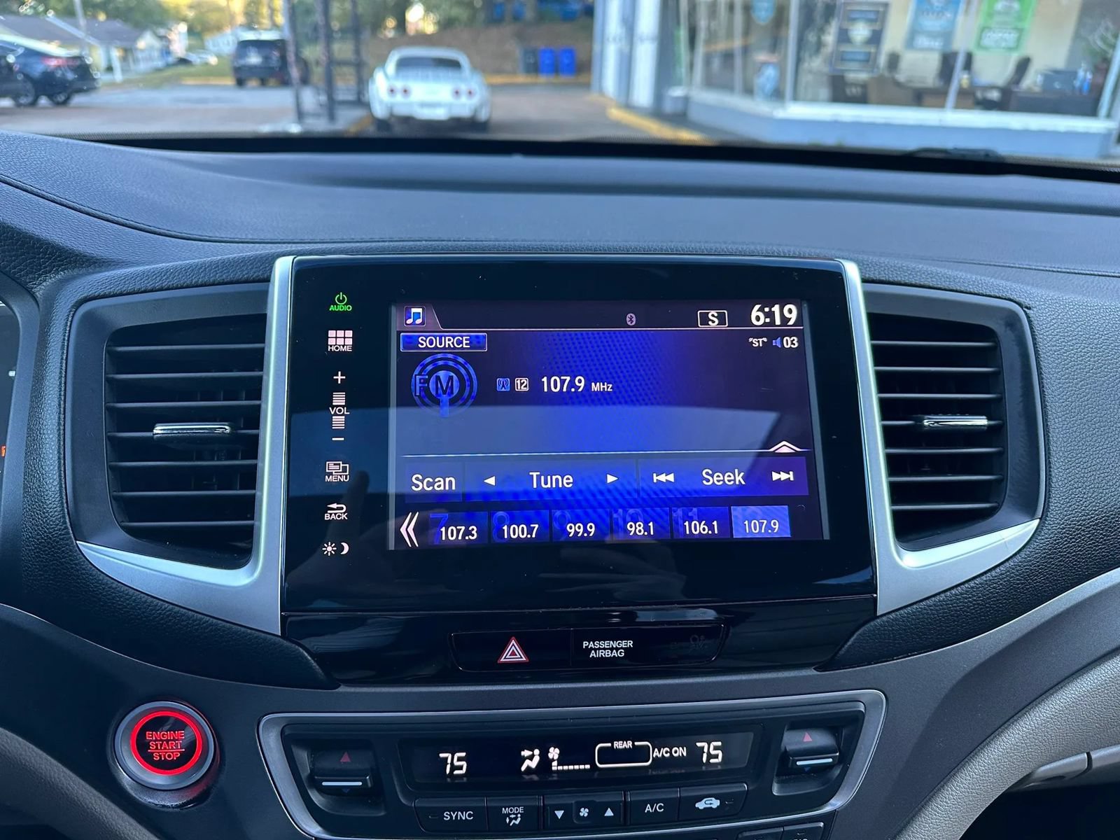 Used 2016 Honda Pilot EX-L image 38