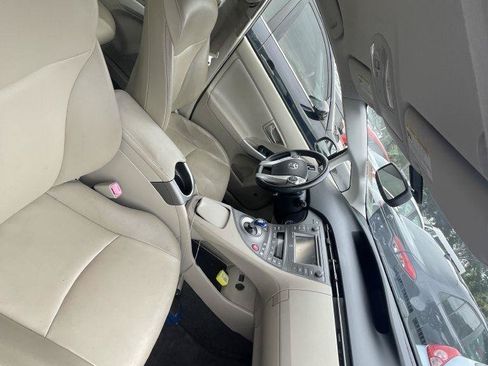 Used 2013 Toyota Prius Four FWD image 14