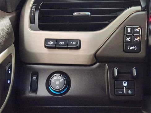 Used 2018 GMC Yukon XL Denali w/ Denali Ultimate Package image 20