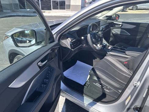 Used 2025 Acura MDX w/ Technology Package image 15
