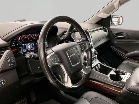 Used 2018 GMC Yukon SLT AWD/4WD image 17