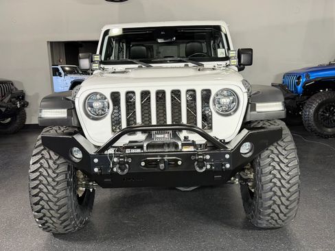 Used 2021 Jeep Gladiator Rubicon image 3