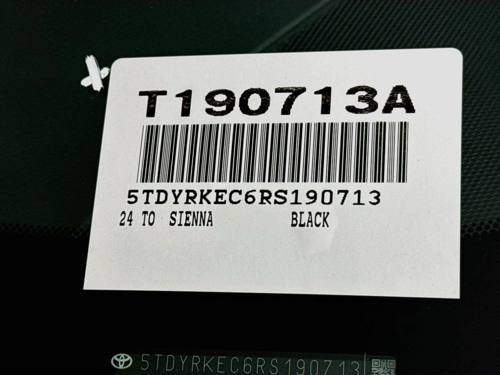 Certified 2024 Toyota Sienna XLE FWD image 45