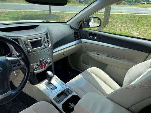 Used 2014 Subaru Outback 2.5i Premium AWD/4WD image 70