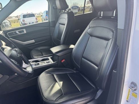 Certified 2023 Ford Explorer XLT w/ Equipment Group 202A image 11