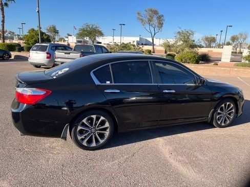 Used 2015 Honda Accord Sport image 5