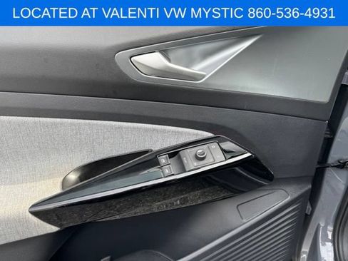 Used 2023 Volkswagen ID.4 Pro RWD image 33