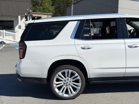 Used 2023 Chevrolet Tahoe High Country w/ Advanced Technology Package AWD/4WD image 11