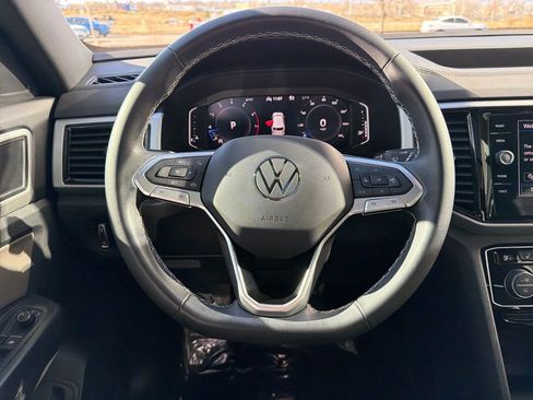 Certified 2023 Volkswagen Atlas Cross Sport SE w/ Panoramic Sunroof Package image 17