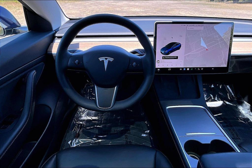 Used 2021 Tesla Model 3 Standard Range Plus RWD image 7