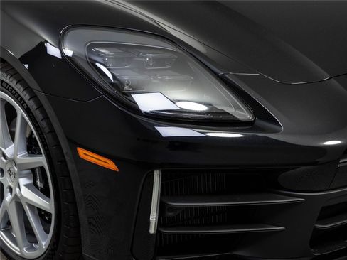New 2026 Porsche Panamera 4 AWD/4WD image 38