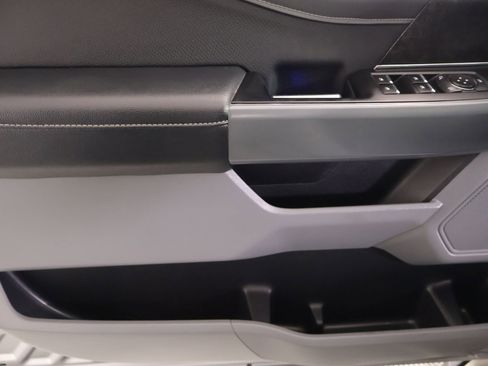 Used 2022 Ford F150 XLT w/ Equipment Group 302A High image 15