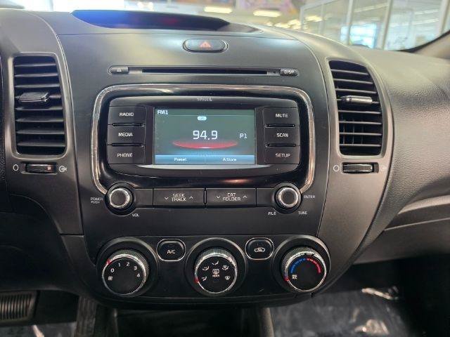 Used 2018 Kia Forte LX w/ LX Rear Camera Package FWD image 19