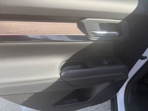 New 2027 GMC Terrain Denali w/ LPO, Floor Liner Package AWD/4WD image 12