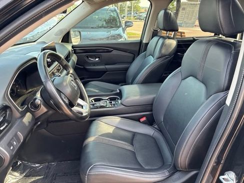 Used 2024 Honda Pilot Touring image 5