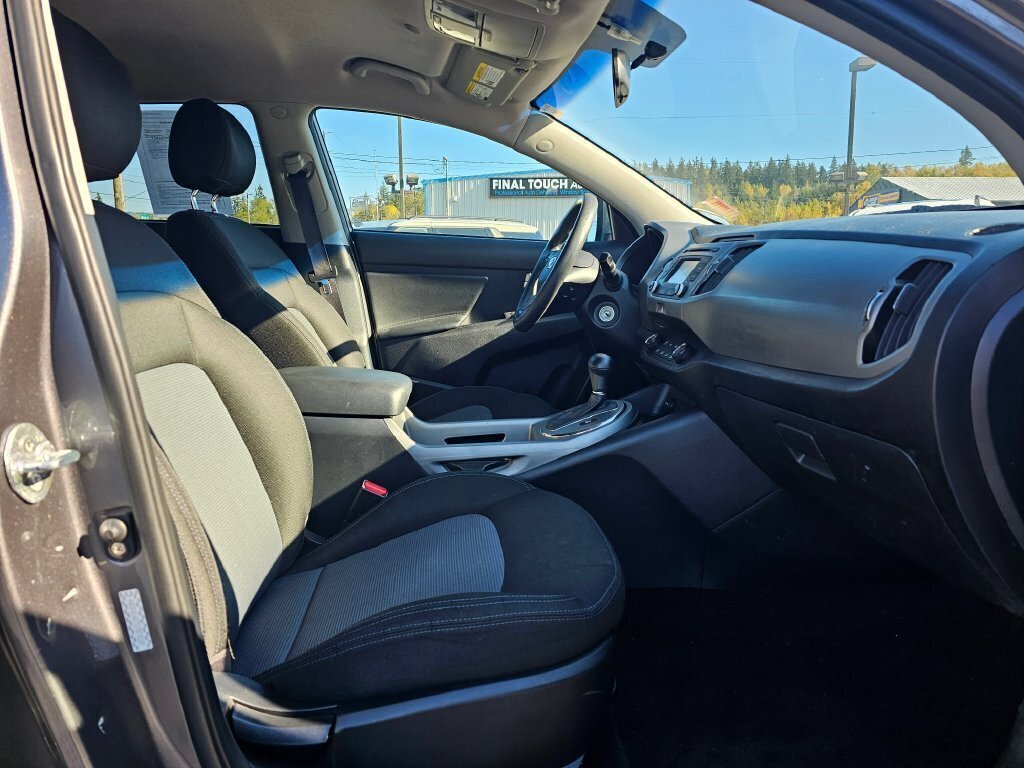 Used 2016 Kia Sportage LX w/ LX Popular Package AWD/4WD image 10