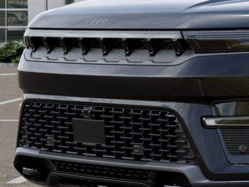 New 2026 Jeep Grand Wagoneer Limited w/ Convenience Group I image 11