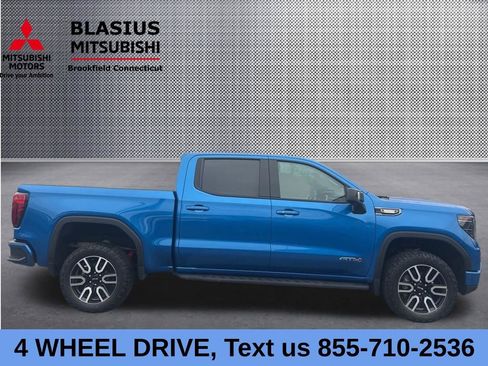Used 2024 GMC Sierra 1500 AT4 w/ AT4 Premium Package AWD/4WD image 4