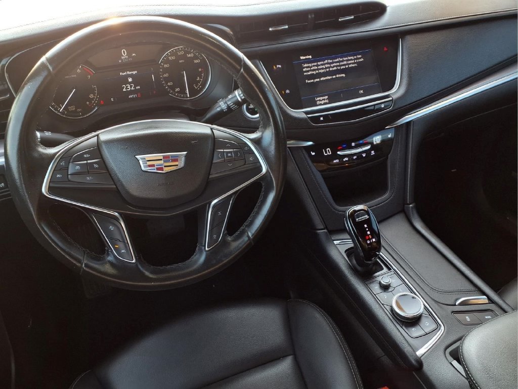 Used 2023 Cadillac XT5 Luxury w/ LPO, Floor Liner Package FWD image 13