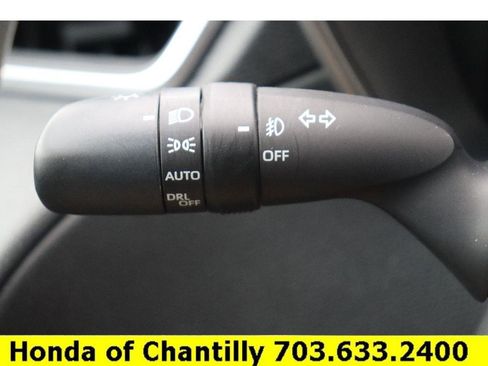 Used 2024 Toyota Corolla Cross XLE w/ Convenience Package image 10