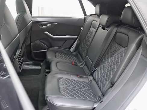 Used 2022 Audi SQ8 Prestige w/ Prestige Package AWD/4WD image 30