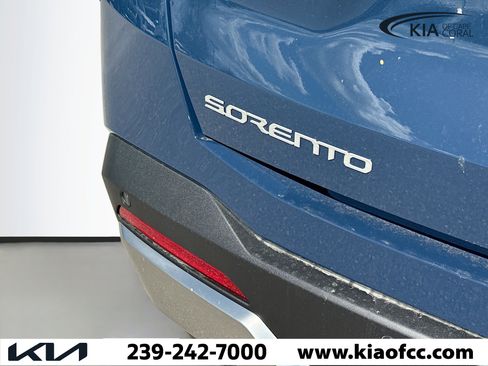 New 2026 Kia Sorento S image 10