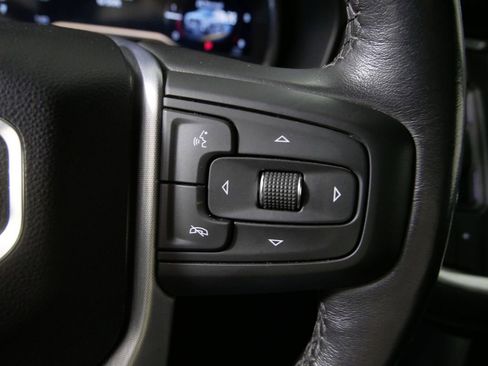 Used 2023 GMC Yukon SLT image 24