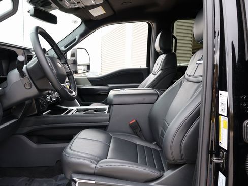 New 2026 Ford F250 Platinum image 22