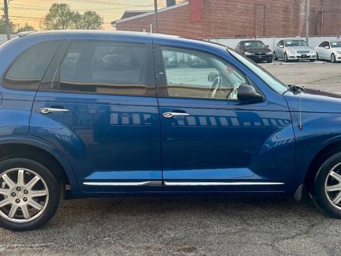 Used 2010 Chrysler PT Cruiser image 7