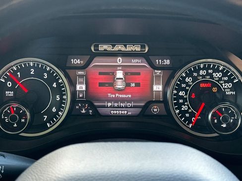 Used 2020 RAM 1500 Laramie RWD image 25