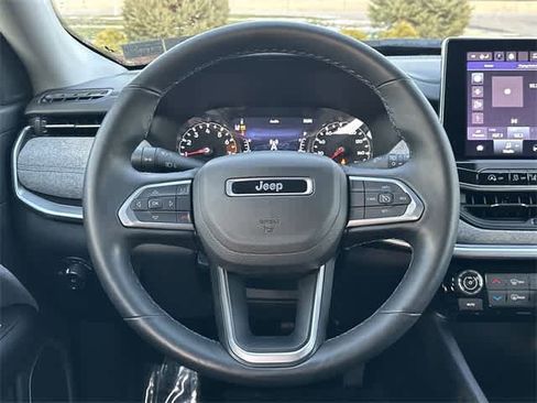 Used 2022 Jeep Compass Latitude w/ Convenience Group image 7