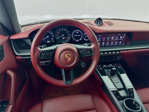 Used 2022 Porsche 911 Carrera image 25
