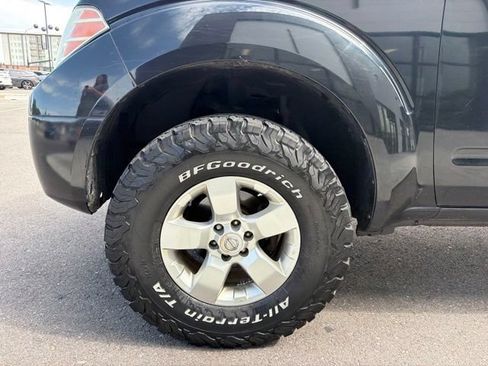 Used 2013 Nissan Frontier SV AWD/4WD image 4