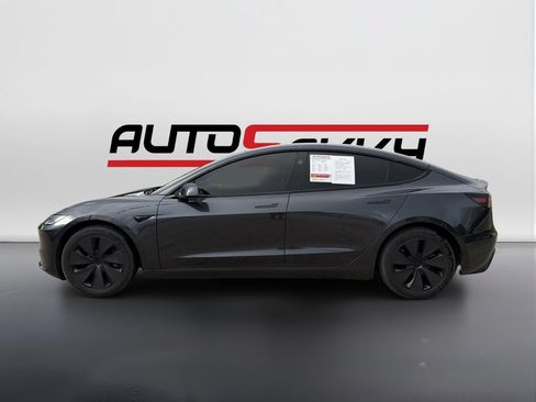 Used 2025 Tesla Model 3 Long Range RWD image 2