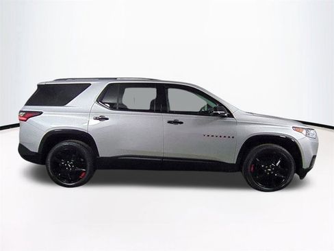 Used 2020 Chevrolet Traverse Premier w/ Redline Edition image 4