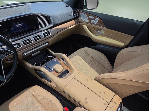 Used 2024 Mercedes-Benz GLE 350 4MATIC image 9