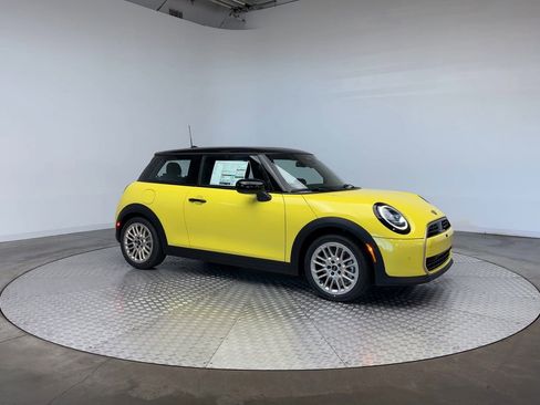 Used 2026 MINI Cooper S image 4