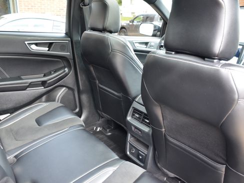 Used 2022 Ford Edge ST w/ Equipment Group 401A image 25