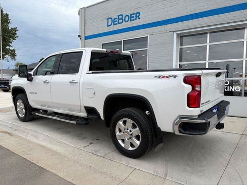 Used 2021 Chevrolet Silverado 3500 LTZ w/ LTZ Premium Package AWD/4WD image 3