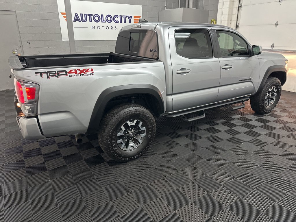 Used 2022 Toyota Tacoma TRD Off-Road w/ Technology Package AWD/4WD image 10