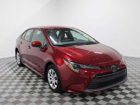 Used 2023 Toyota Corolla LE w/ Carpet Mat Package (TMS) FWD image 8