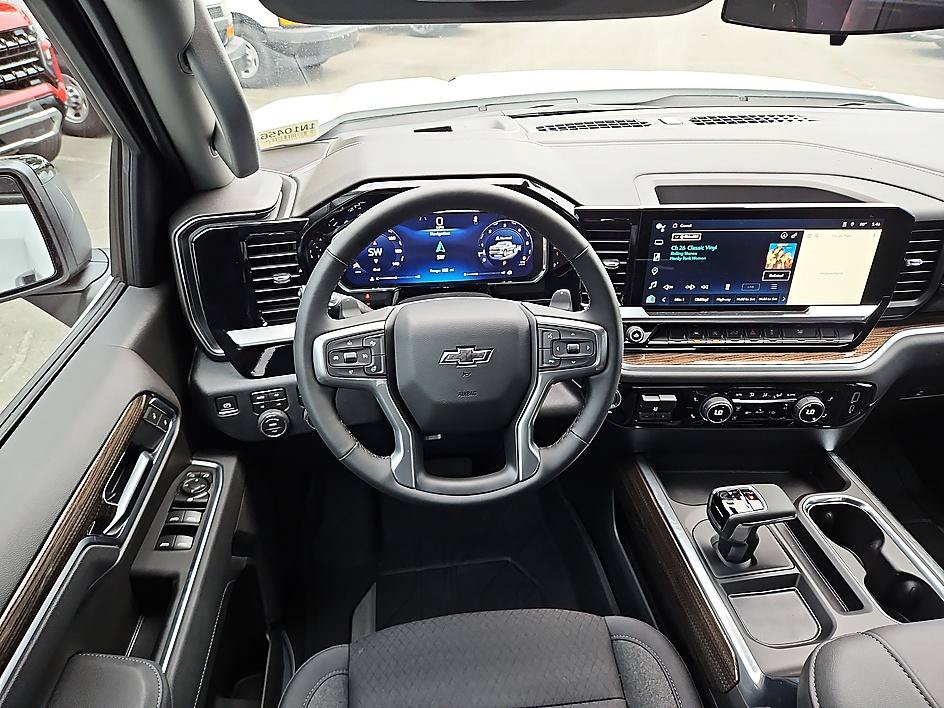 New 2026 Chevrolet Silverado 1500 RST w/ Redline Edition AWD/4WD image 12