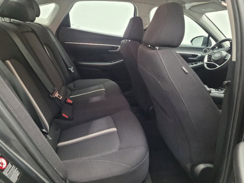 Used 2022 Hyundai Sonata SEL w/ Preferred Accessory Package FWD image 19