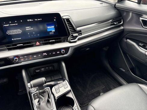 Certified 2024 Kia Sportage SX image 15