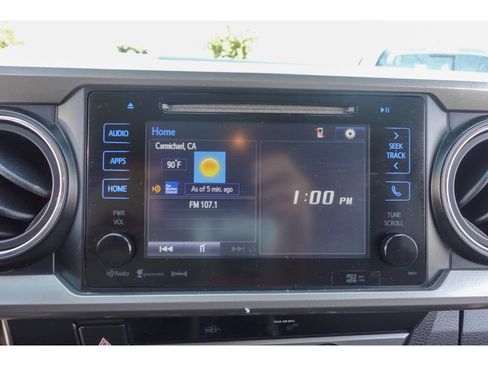 Used 2018 Toyota Tacoma SR5 RWD image 18