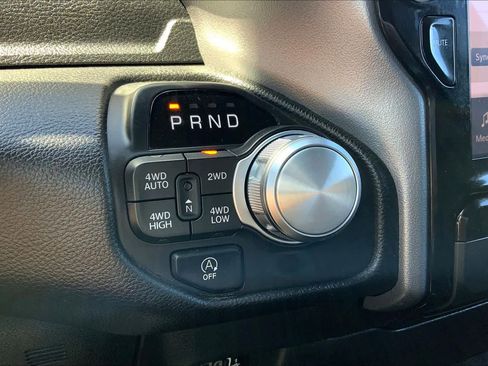 Used 2025 RAM 1500 Laramie image 31