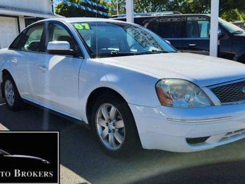 Used 2007 Ford Five Hundred SEL FWD image 5