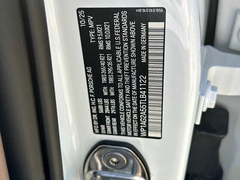 New 2026 Porsche Macan S image 30